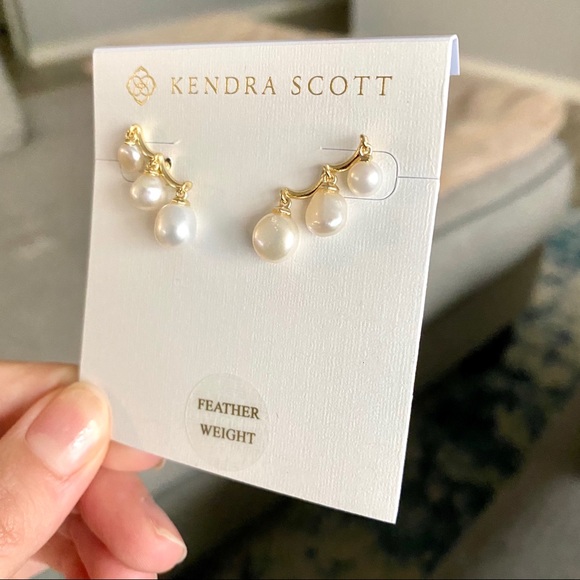 [SOLD] Kendra Scott Scarlet Ear Climbers - Picture 3 of 4
